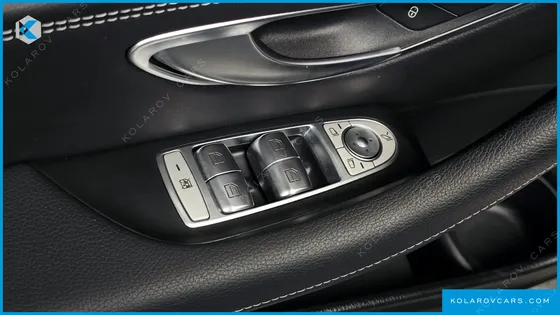MERCEDES E-CLASS E220D 4MATIC AMG LINE