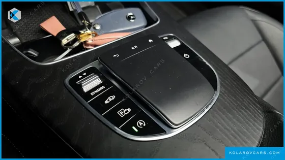 MERCEDES E-CLASS E220D 4MATIC AMG LINE