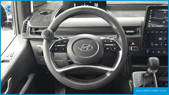 HYUNDAI STARIA L3.5 CARGO 5-SEATER