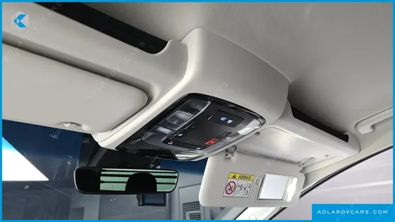 HYUNDAI STARIA L3.5 CARGO 5-SEATER