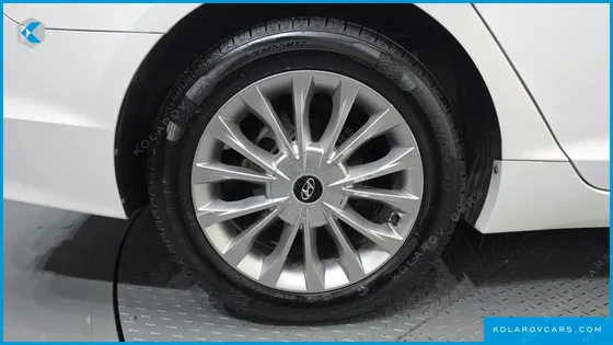 HYUNDAI SONATA 2.0 CARE+