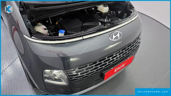 HYUNDAI STARIA 4WD TOURER 9-SEATER