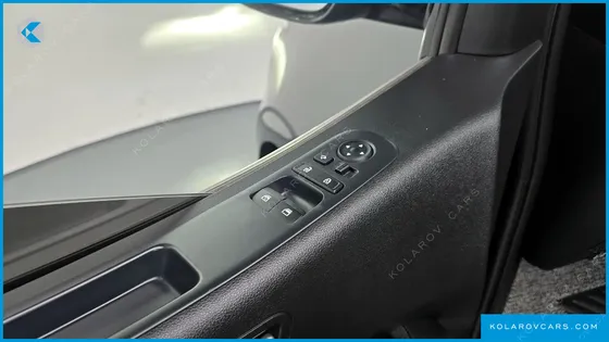 HYUNDAI STARIA 4WD TOURER 9-SEATER