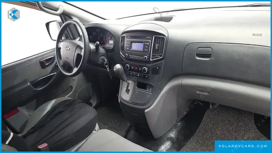 HYUNDAI STAREX 3-SEATER VAN