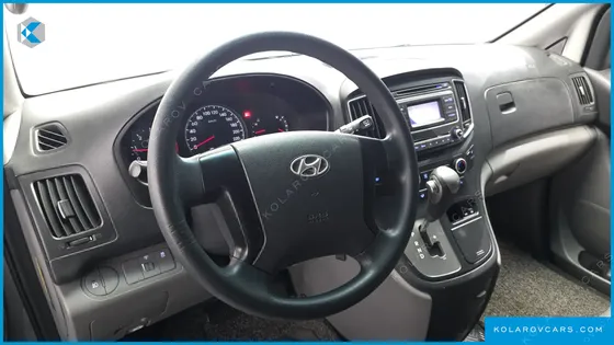 HYUNDAI STAREX 3-SEATER VAN