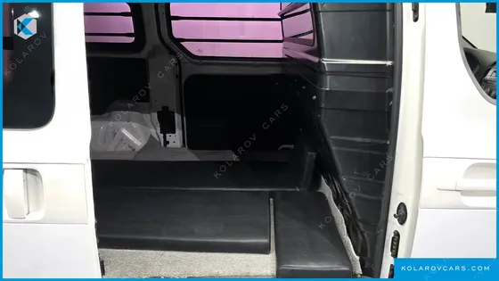 HYUNDAI STAREX 3-SEATER VAN