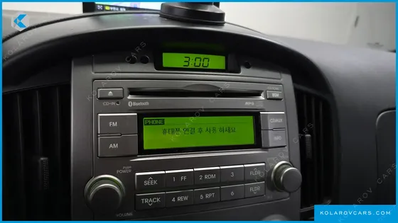 HYUNDAI STAREX 3-SEATER VAN