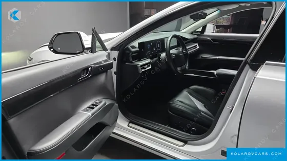 HYUNDAI GRANDEUR 2,5 GASOLINE 2WD
