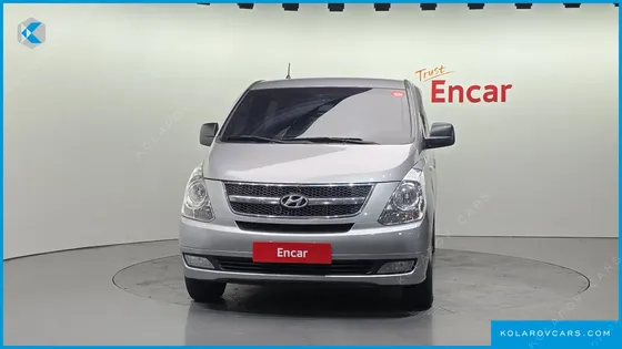 HYUNDAI STAREX 5-SEATER VAN