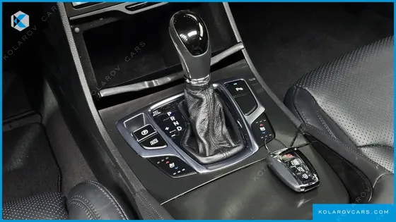 HYUNDAI GRANDEUR HG240 MODERN COLLECTION