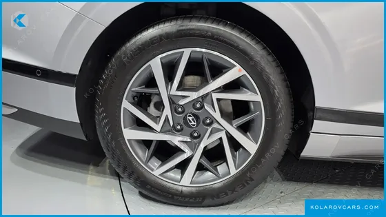 HYUNDAI GRANDEUR 2,5 GASOLINE 2WD