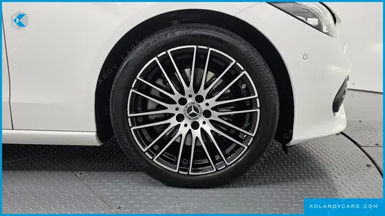 MERCEDES C-CLASS C300 4MATIC AVANTGARDE