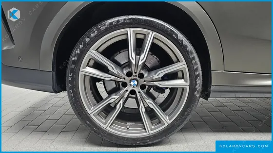 BMW X6 M50I