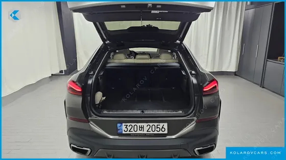 BMW X6 M50I