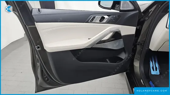 BMW X6 M50I