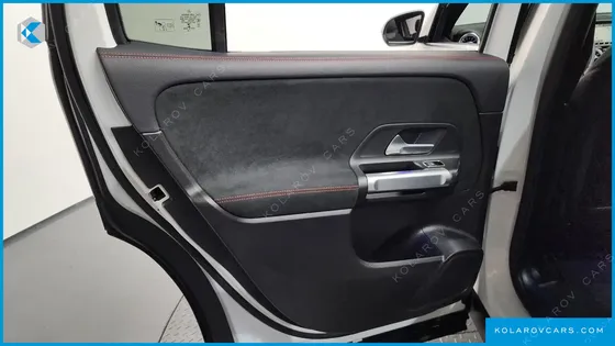 MERCEDES GLB-CLASS GLB250 4MATIC