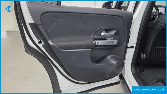 MERCEDES GLB-CLASS GLB250 4MATIC
