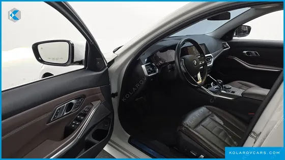 BMW 3 SERIES 330I XDRIVE LUXURY