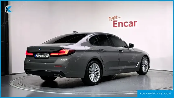 BMW 5 SERIES 520I LUXURY