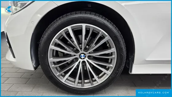 BMW 3 SERIES 320D XDRIVE LUXURY