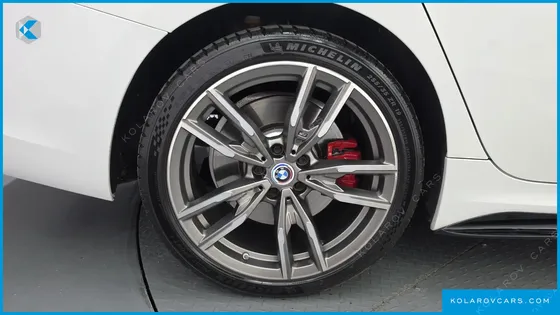 BMW 3 SERIES 330I LUXURY