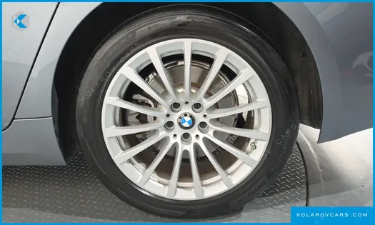 BMW 5 SERIES 520I LUXURY