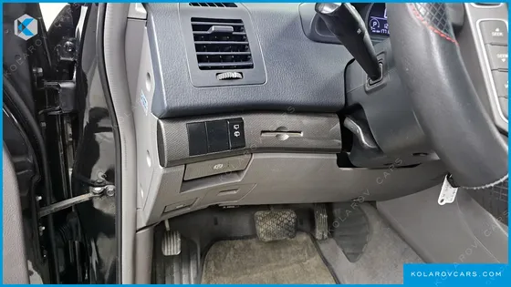 KGM - SSANGYONG KORANDO 2WD LT 11-SEATER