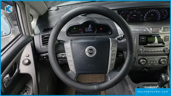 KGM - SSANGYONG KORANDO 4WD LT 11-SEATER