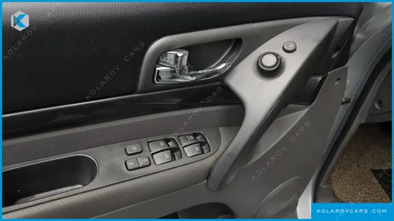 KGM - SSANGYONG KORANDO 4WD LT 11-SEATER