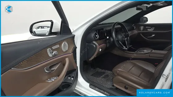 MERCEDES E-CLASS E300E 4MATIC EXCLUSIVE