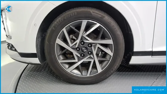 HYUNDAI GRANDEUR EXCLUSIVE