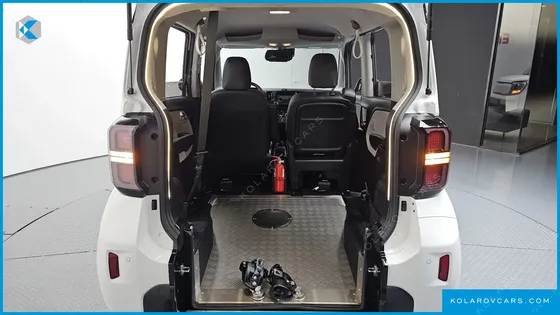 KIA RAY WHEEL CHAIR LIFT/SLOPE