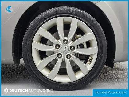 KIA CARENS 2.0 LPI TRENDY