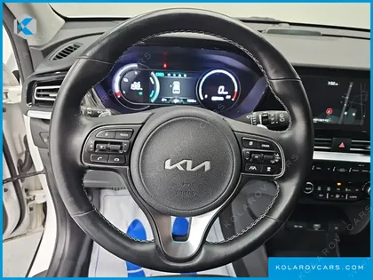 KIA NIRO EARTH