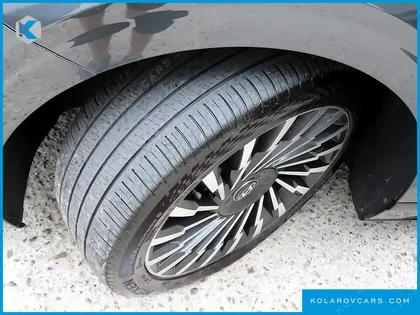 HYUNDAI GRANDEUR 2,5 GASOLINE 2WD