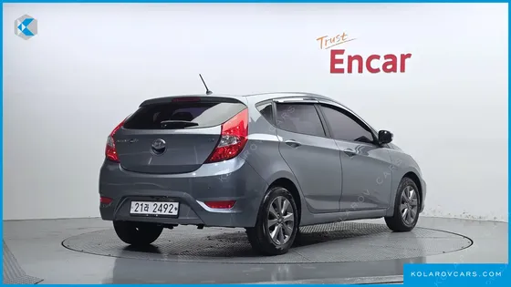 HYUNDAI ACCENT WIT 1.4 VVT MODERN