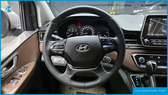 HYUNDAI STAREX 4WD URBAN 9-SEATER