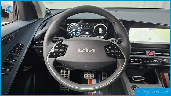 KIA NIRO SIGNATURE