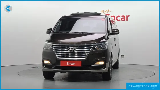 HYUNDAI STAREX 4WD URBAN 9-SEATER
