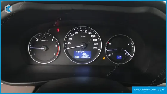 HYUNDAI STAREX 4WD URBAN 9-SEATER