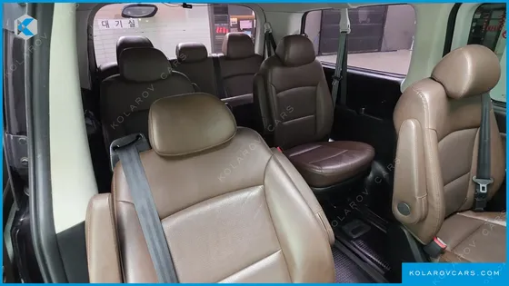 HYUNDAI STAREX 4WD URBAN 9-SEATER