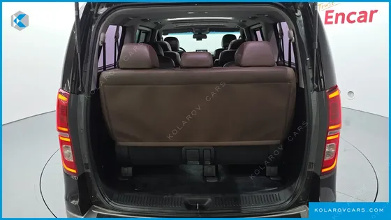 HYUNDAI STAREX 4WD URBAN 9-SEATER