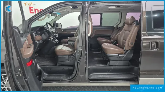 HYUNDAI STAREX 4WD URBAN 9-SEATER