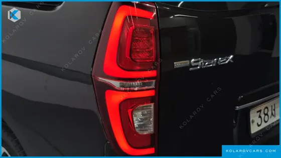 HYUNDAI STAREX 4WD URBAN 9-SEATER