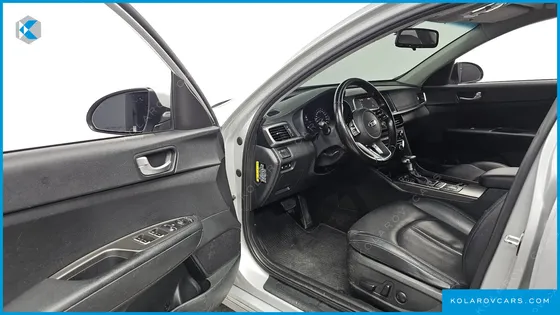KIA K5 2.0 LPI RENTAL CAR