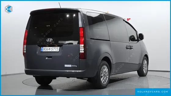 HYUNDAI STARIA CARGO 3-SEATER