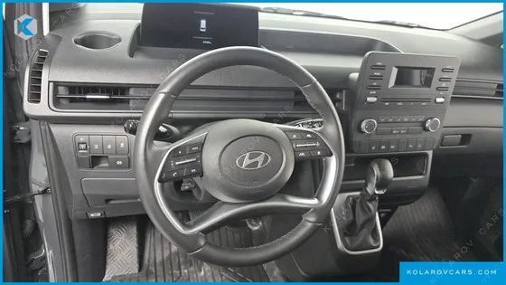 HYUNDAI STARIA CARGO 3-SEATER