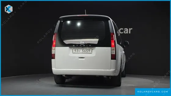 HYUNDAI STARIA CARGO 5-SEATER