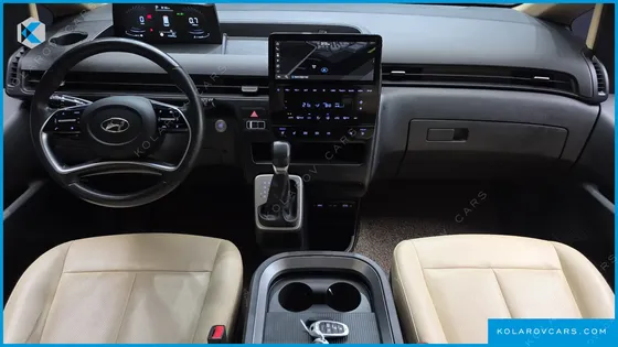 HYUNDAI STARIA CARGO 5-SEATER