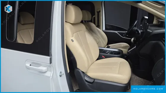 HYUNDAI STARIA CARGO 5-SEATER